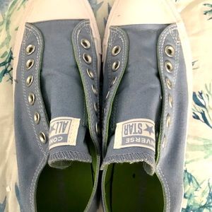 Women converse sneakers